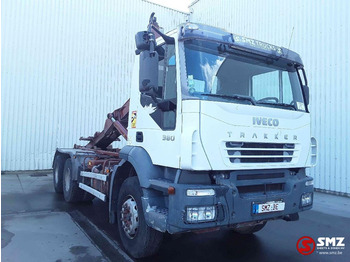 Container transporter/ Swap body truck IVECO Trakker