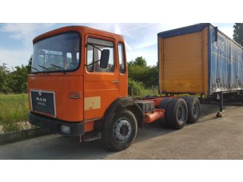 Cab chassis truck MAN 26.240 / 26-240 / 26-292: picture 1