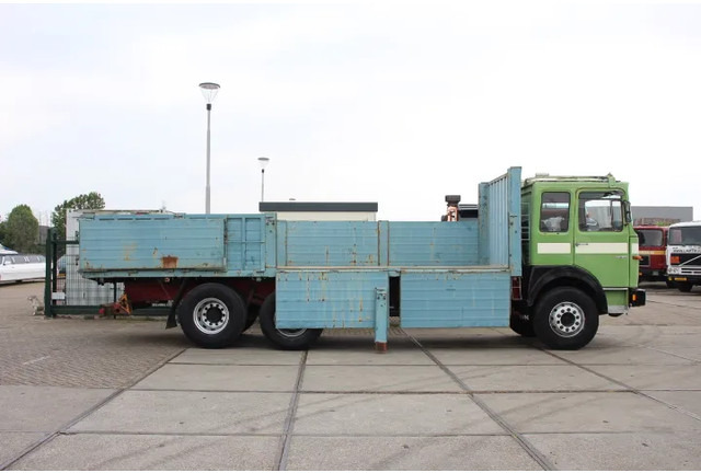 Dropside/ Flatbed truck MAN 33.321 33.000 kg 6 X 2 FULL STEEL: picture 14