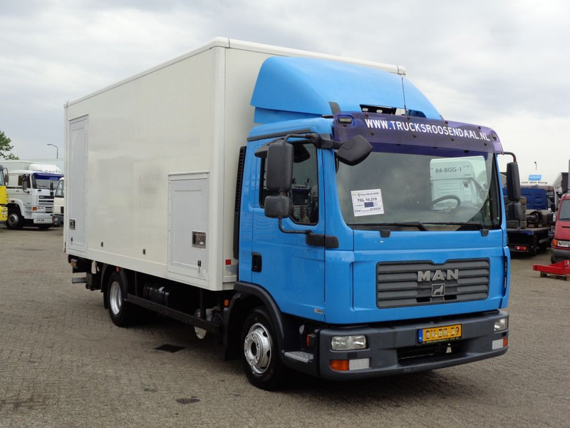 Box truck MAN TGL 10.210 BROKEN ENGINE+ Airco + Dhollandia Lift: picture 3