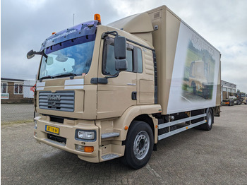 Autotransporter truck MAN TGM 18.240