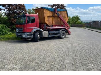 Skip loader truck Mercedes-Benz 1833: picture 1