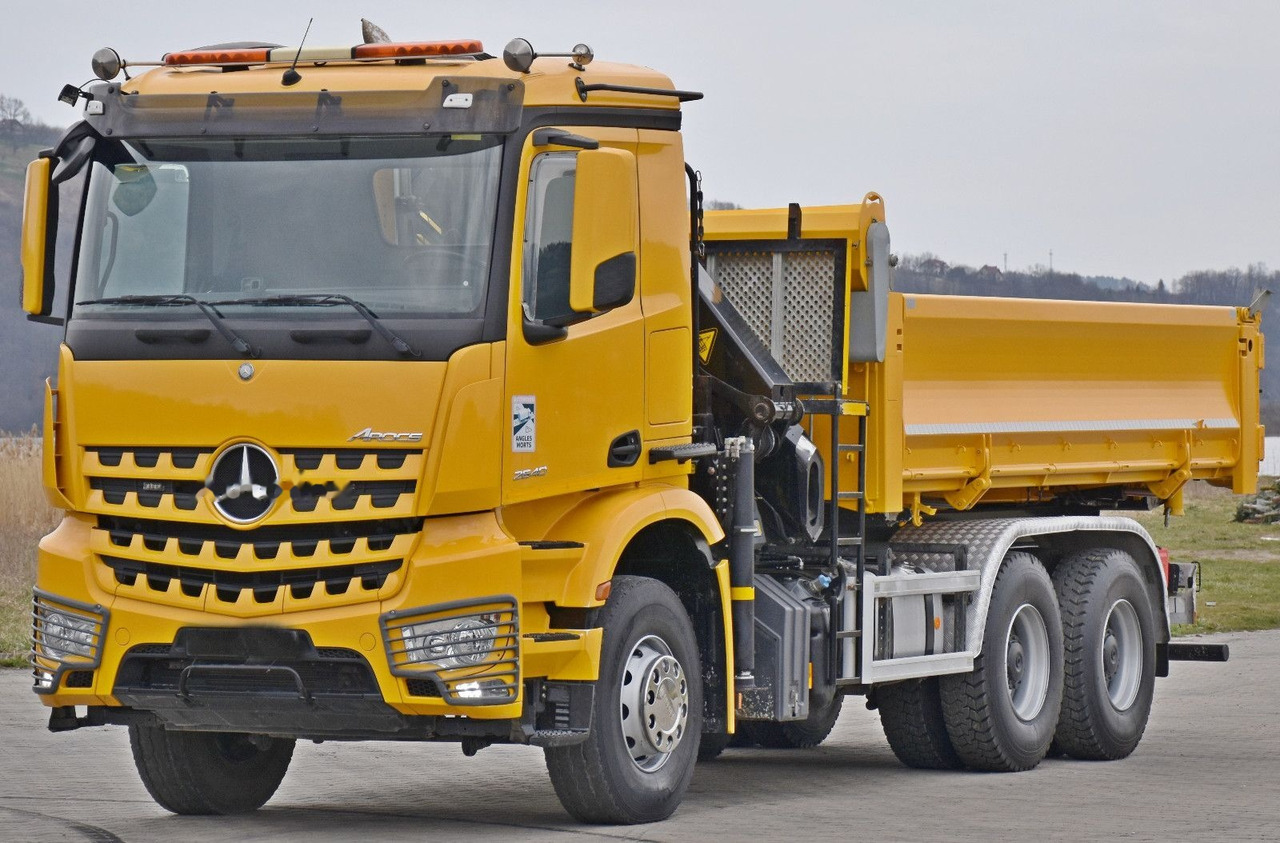 Tipper, Crane truck Mercedes-Benz AROCS 2640: picture 5