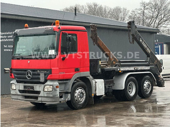 Skip loader truck MERCEDES-BENZ Actros 2546