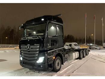 Cab chassis truck Mercedes-Benz Actros 5L 3563 L/8x4/4 NLA alusta: picture 1