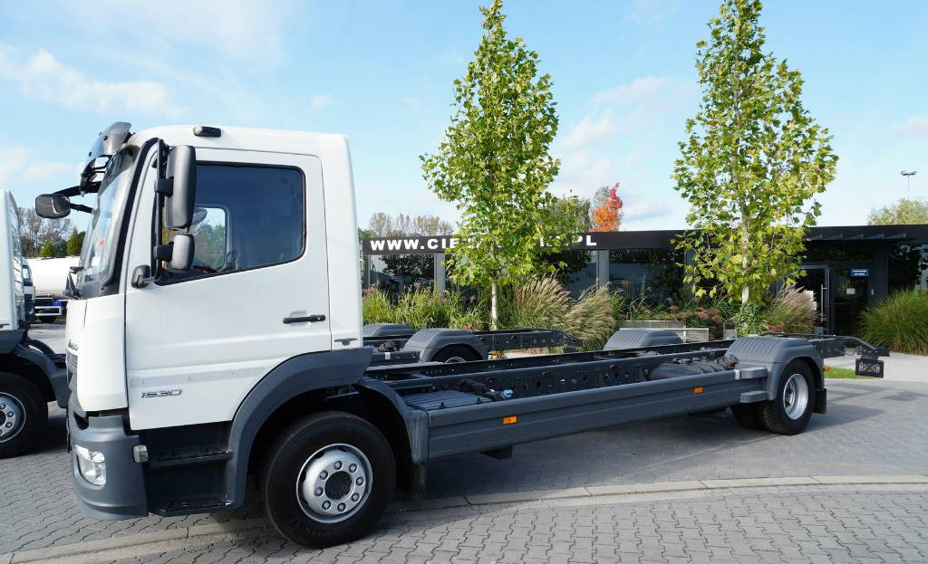 Cab chassis truck Mercedes-Benz Atego 1530 L 4×2 E6 chassis / length 7.4 m / 6 pcs: picture 2
