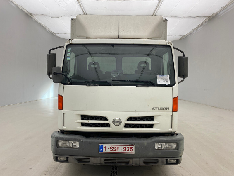 Box truck Nissan Atleon 120.21: picture 2