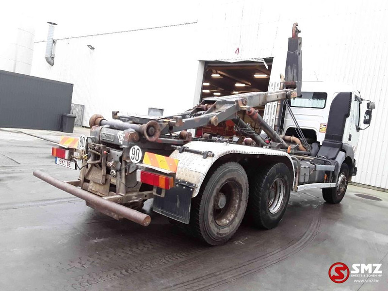 Hook lift truck Renault Kerax 380: picture 12