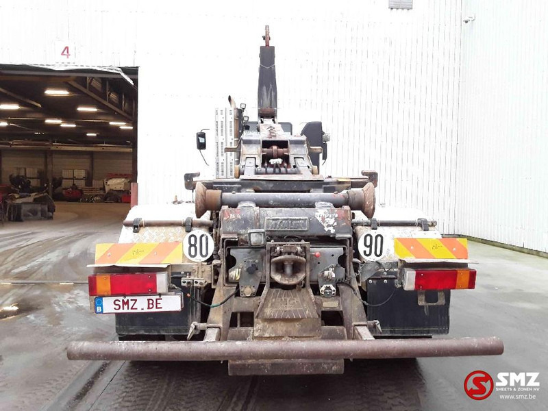 Hook lift truck Renault Kerax 380: picture 11