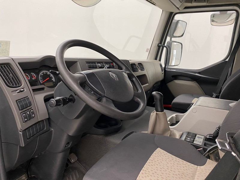 Box truck Renault Premium 270 DXi: picture 12