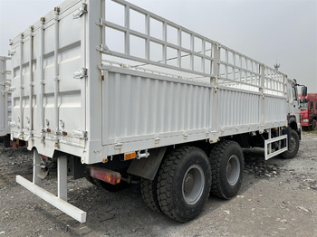 Livestock truck for transportation of animals SINOTRUK HOWO 371: picture 5
