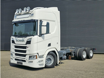 Cab chassis truck SCANIA R 650