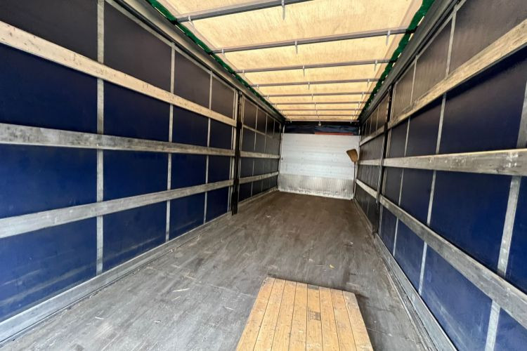 Curtainsider truck Volvo FH-540 6x2 LBW: picture 18