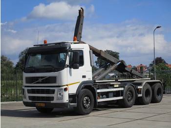 Hook lift truck Volvo FM 440 8X4: picture 1