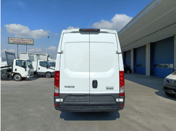Panel van IVECO DAILY 35S16: picture 4