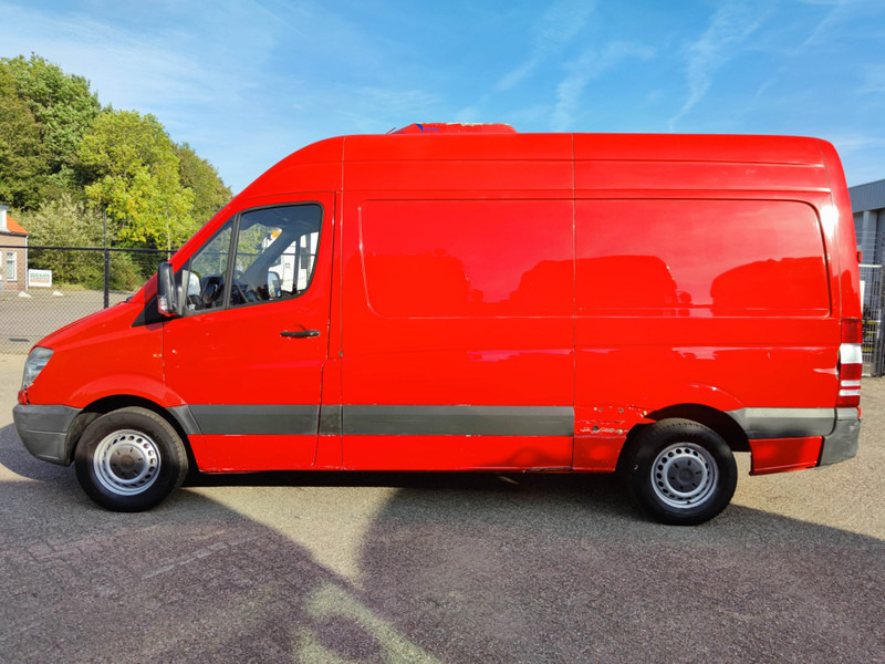 Refrigerated van Mercedes-Benz Sprinter 310CDI - Automatic - Cool / Freeze Transport - Carrier (A120): picture 12
