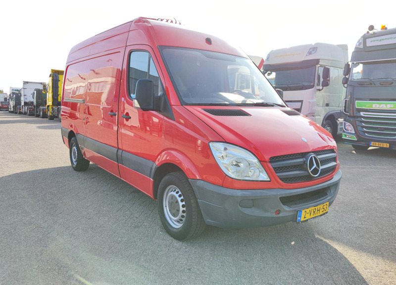 Refrigerated van Mercedes-Benz Sprinter 310CDI - Automatic - Cool / Freeze Transport - Carrier (A120): picture 3
