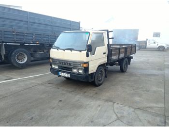 Flatbed van TOYOTA flatbed truck < 3.5t: picture 1