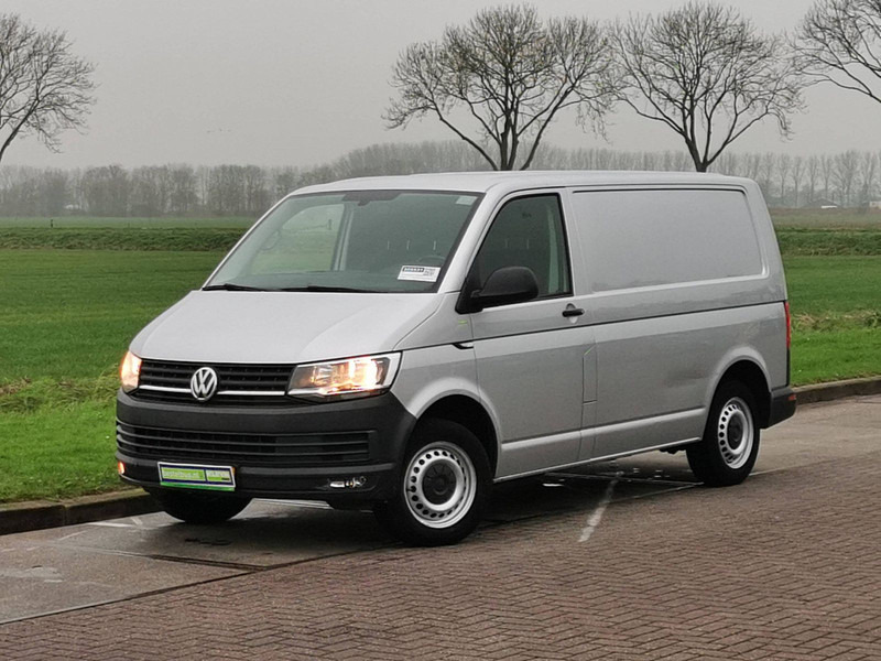 Lease a Volkswagen Transporter 2.0 TDI l1h1 airco 102pk nap Volkswagen Transporter 2.0 TDI l1h1 airco 102pk nap: picture 2
