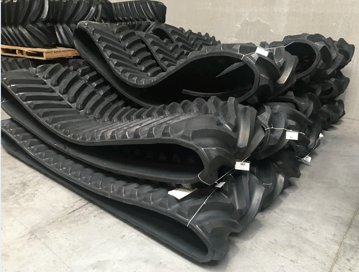 LEACH LEWIS RUBBER TRACKS LIMITED - Spare parts CASE undefined: picture 4