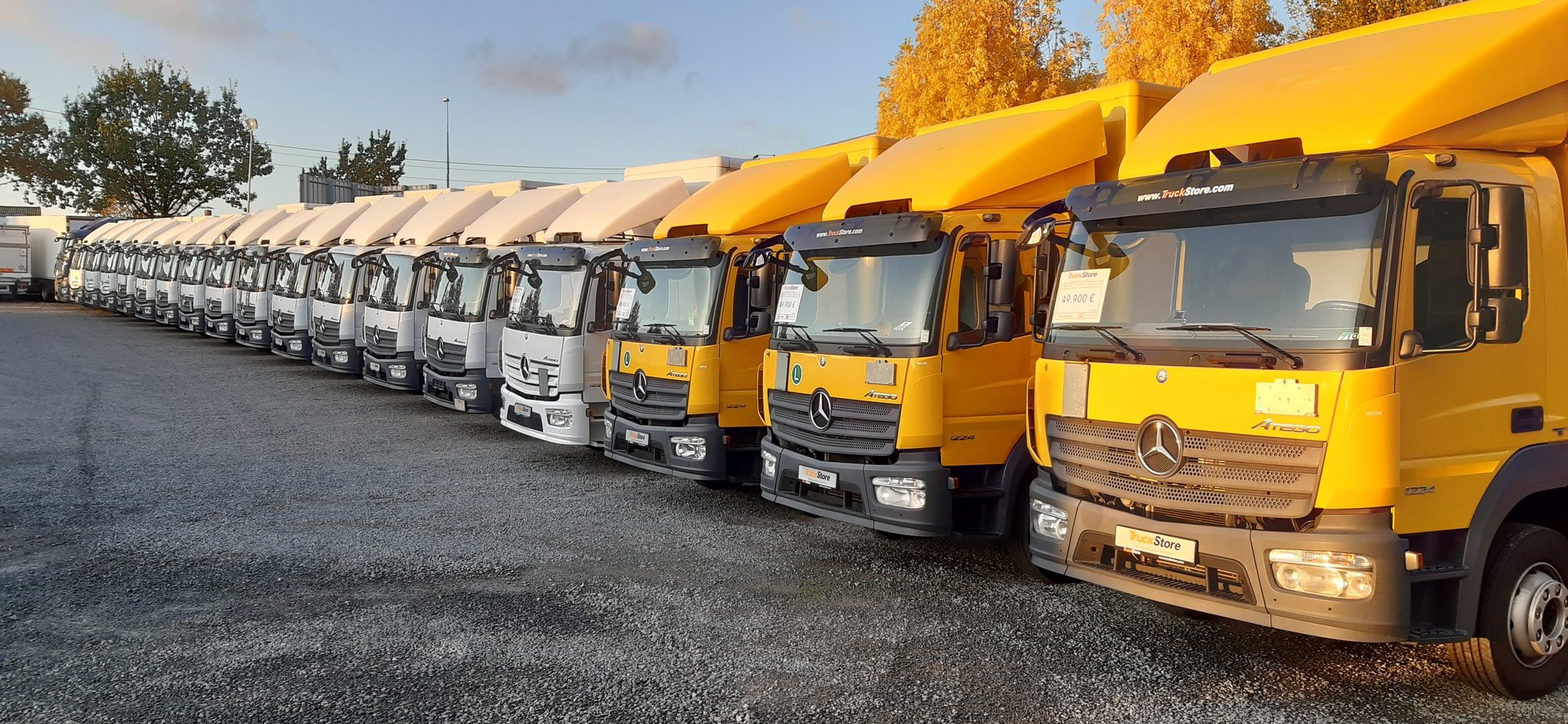 TruckStore Brussels - Trucks - Year: 2021, diesel, tail lift undefined: picture 1