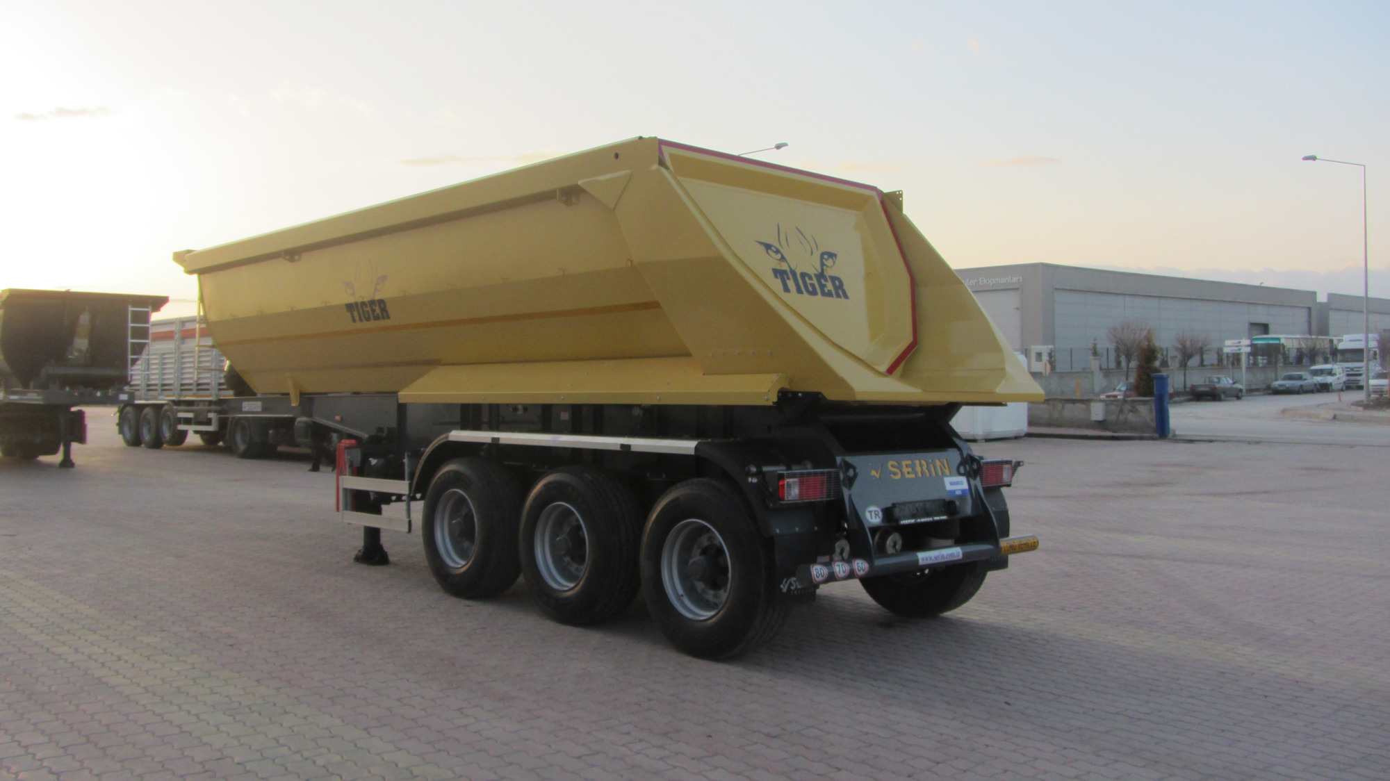 Serin Trailer undefined: picture 9