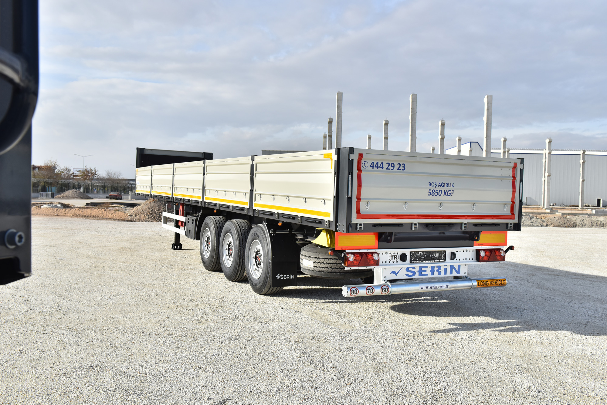 Serin Trailer undefined: picture 16