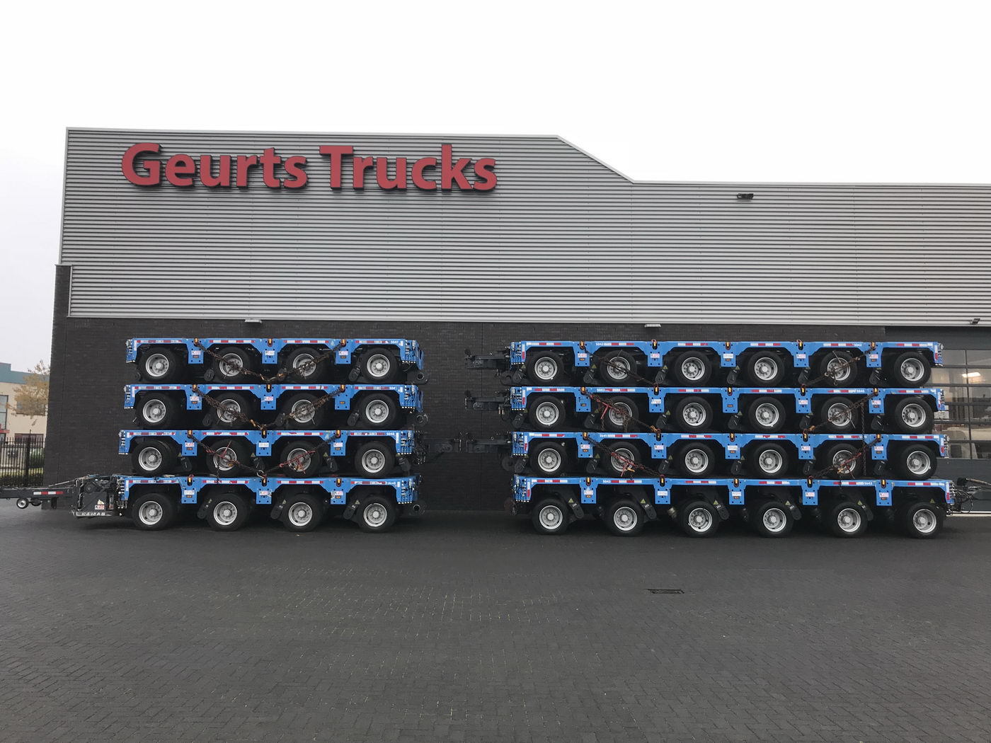 Geurts Trucks B.V. - Tractor units MERCEDES-BENZ - 8x6, gearbox: manual, air conditioner undefined: picture 24