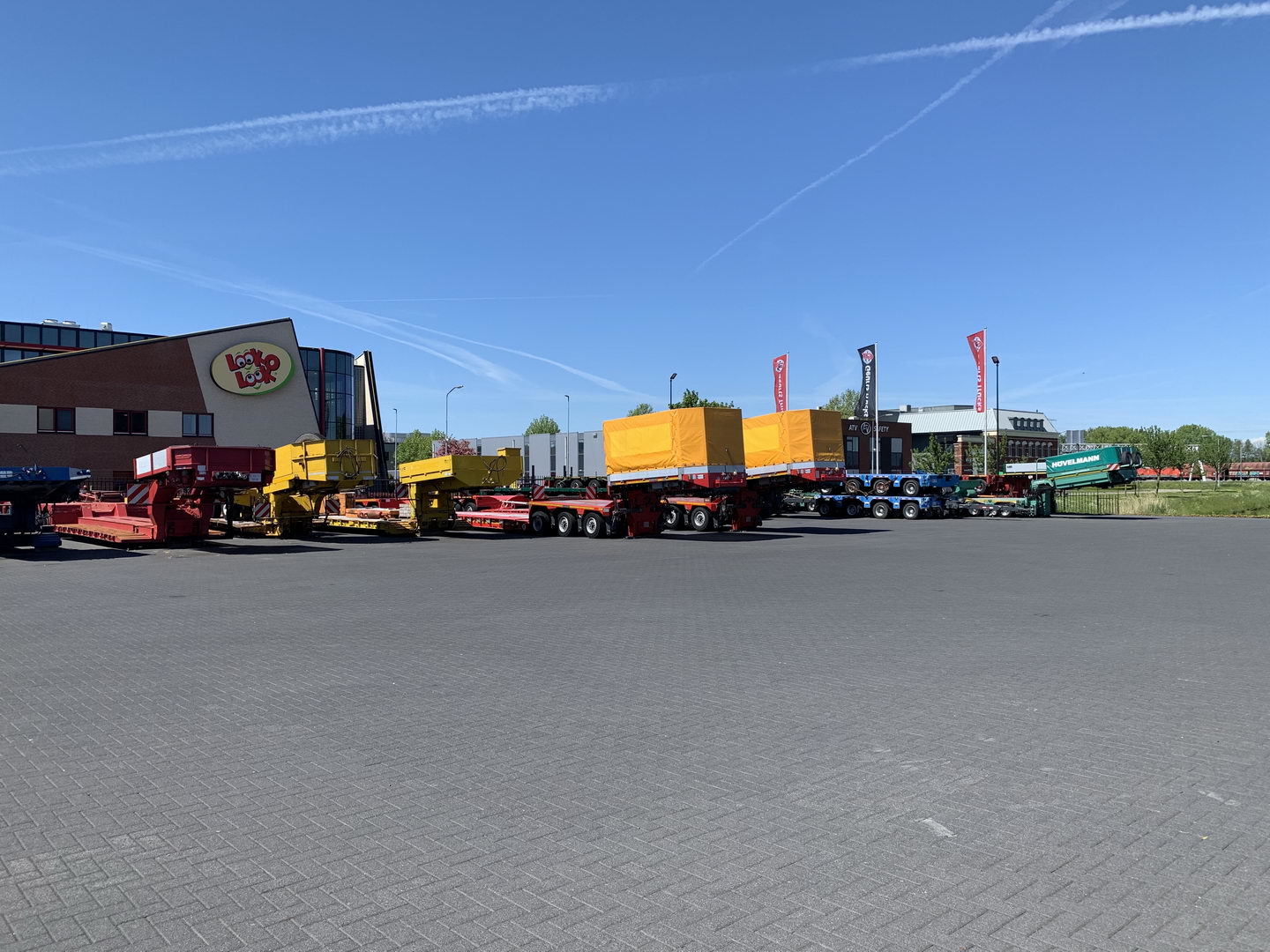Geurts Trucks B.V. - Tractor units MERCEDES-BENZ - 8x6, gearbox: manual, air conditioner undefined: picture 6
