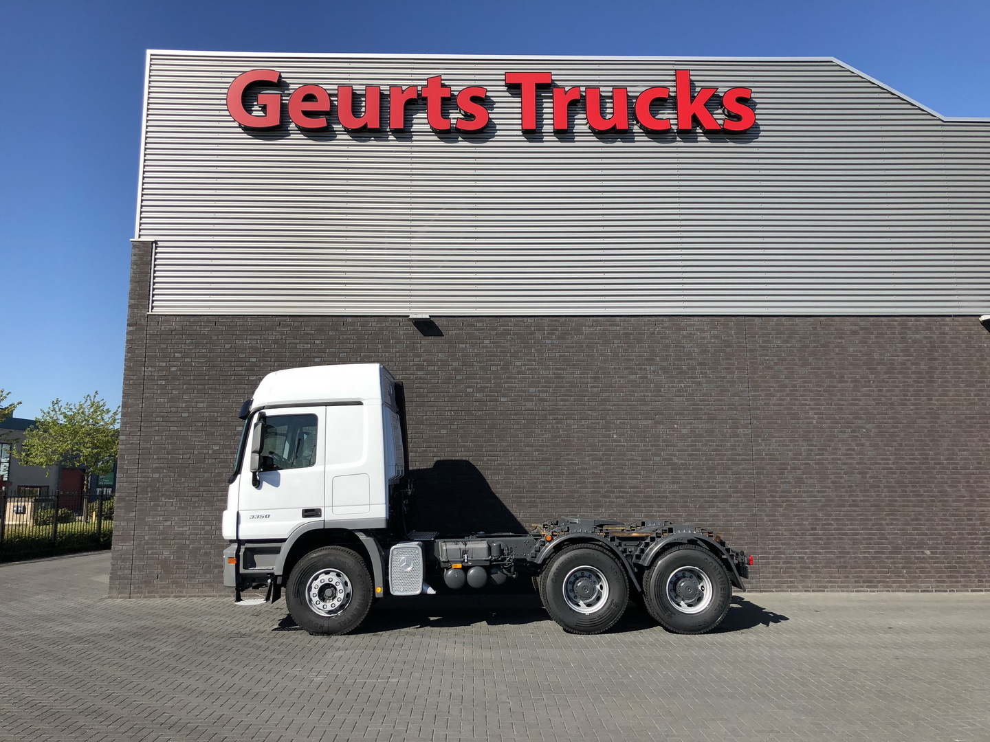 Geurts Trucks B.V. - Tractor units MERCEDES-BENZ - 8x6, gearbox: manual, air conditioner undefined: picture 34
