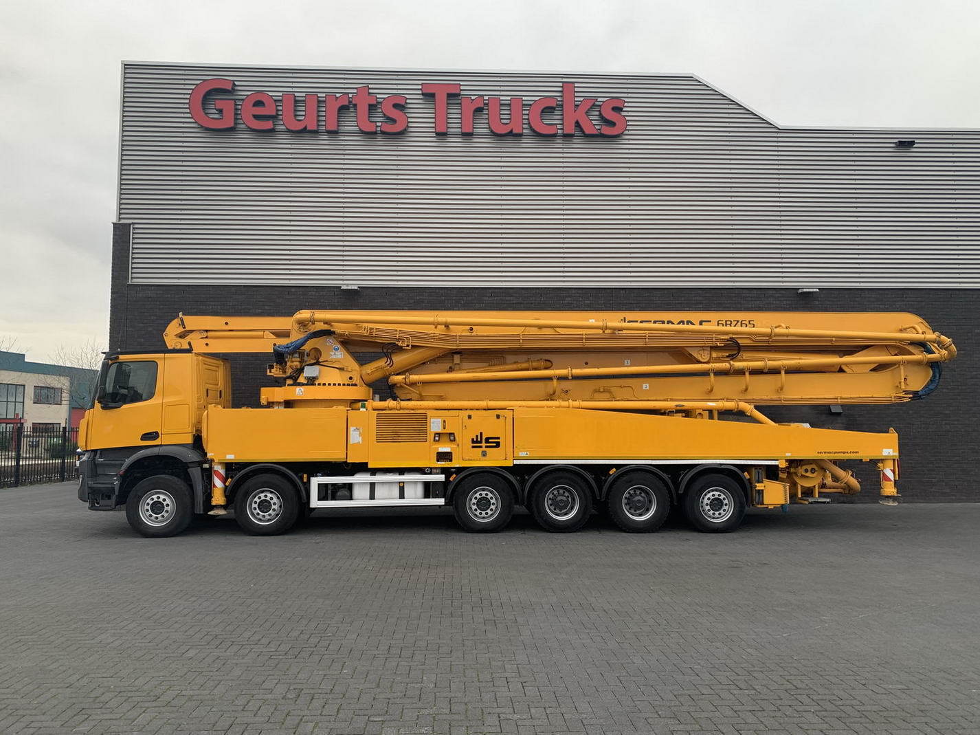 Geurts Trucks B.V. - Tractor units MERCEDES-BENZ - 8x6, gearbox: manual, air conditioner undefined: picture 20