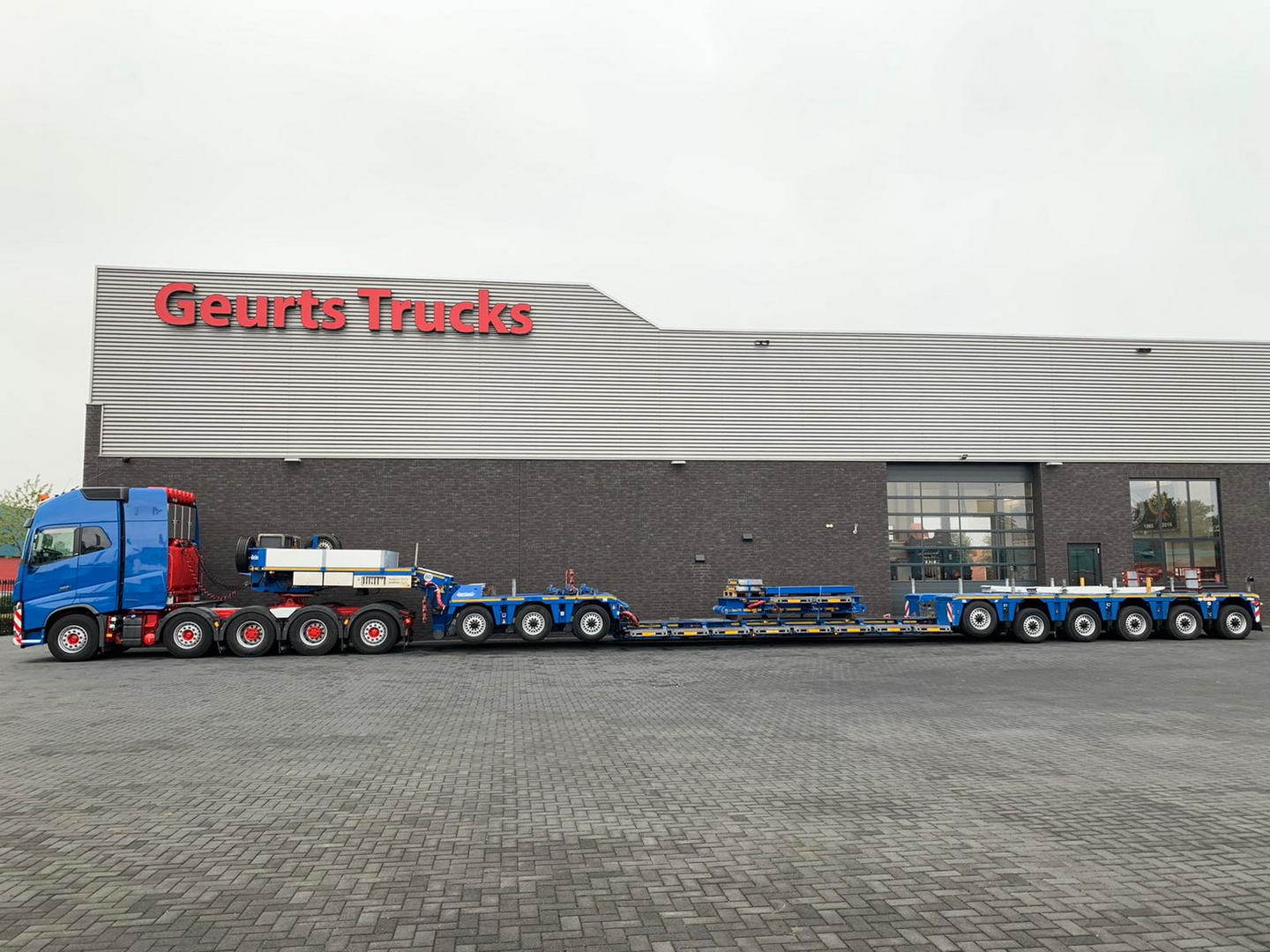 Geurts Trucks B.V. - Tractor units MERCEDES-BENZ - 8x6, gearbox: manual, air conditioner undefined: picture 36