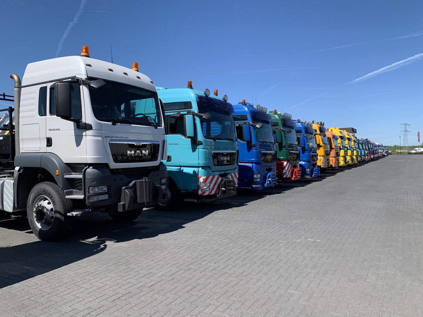Geurts Trucks B.V. - Tractor units MERCEDES-BENZ - 8x6, gearbox: manual, air conditioner undefined: picture 11