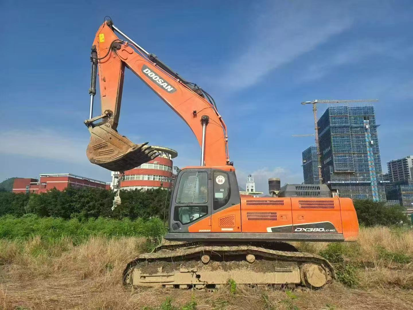 MAX CARL INVESTMENT COMPANY LIMITED - Construction machinery undefined: picture 4