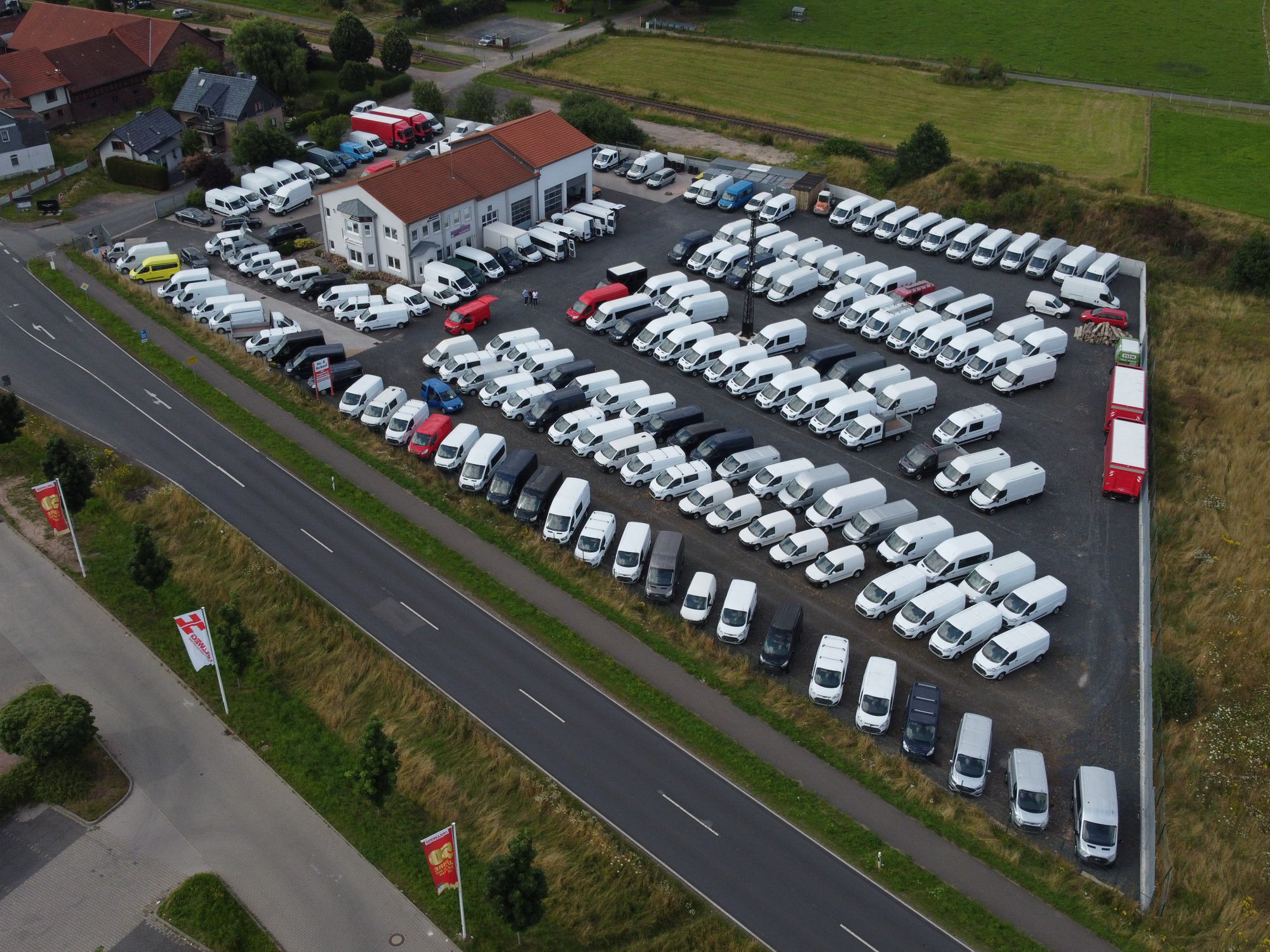 Kaiseroda Transporter GmbH - vehicles for sale undefined: picture 3