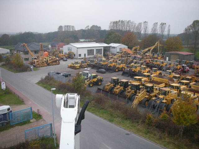 BAUMA Vermiet- und Handels GmbH - Construction machinery - Year: 2011 undefined: picture 1