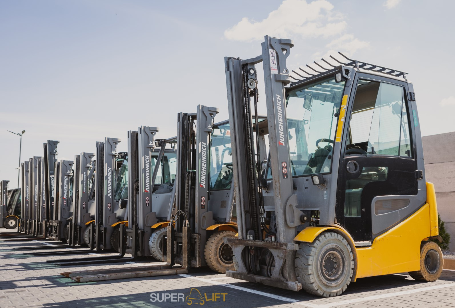 SUPERLIFT - Material handling equipment TOYOTA - LPG undefined: picture 15