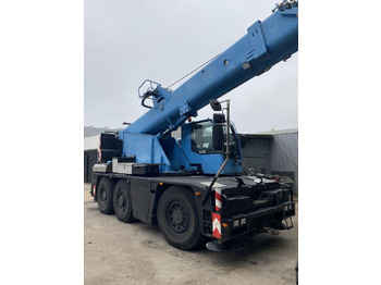 Mobile crane DEMAG