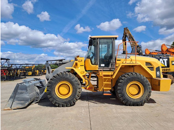 Wheel loader VOLVO