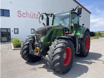 Farm tractor FENDT 720 Vario