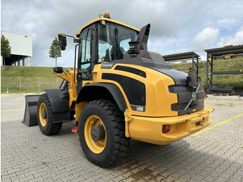 Wheel loader Volvo L45HS: picture 2