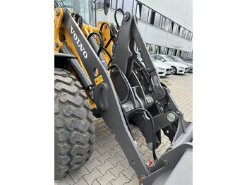 Wheel loader Volvo L45HS: picture 5