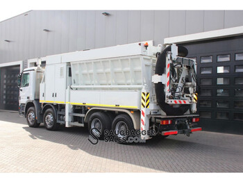 Vacuum truck Mercedes-Benz RSP Saugbagger: picture 3