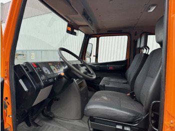 Interior photo 1: Lease a Mercedes-Benz Vario 816 D 4x2 Doka Vario 816 D 4x2 Doka, 2x AHK, Meiller Kipper, Ex-Stadtverwaltung Mercedes-Benz Vario 816 D 4x2 Doka Vario 816 D 4x2 Doka, 2x AHK, Meiller Kipper, Ex-Stadtverwaltung