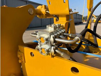 New Attachment for Construction machinery Cat D8 Multi Shank Ripper: picture 3 New Attachment for Construction machinery Cat D8 Multi Shank Ripper: picture 3