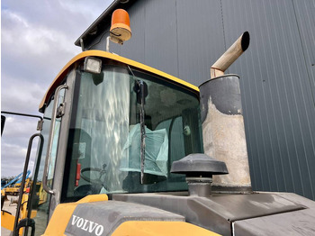 Wheel loader Volvo L50F: picture 5
