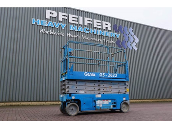 Scissor lift GENIE