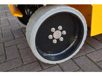 Lease a Haulotte Compact 8N Valid inspection, *Guarantee! 8m Workin  Haulotte Compact 8N Valid inspection, *Guarantee! 8m Workin: picture 5