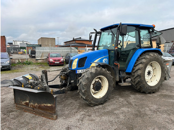 Farm tractor NEW HOLLAND TL90