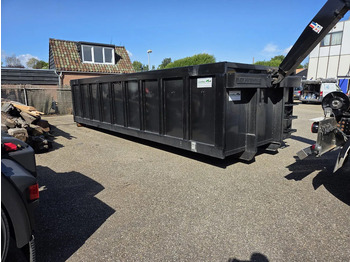 Shipping container